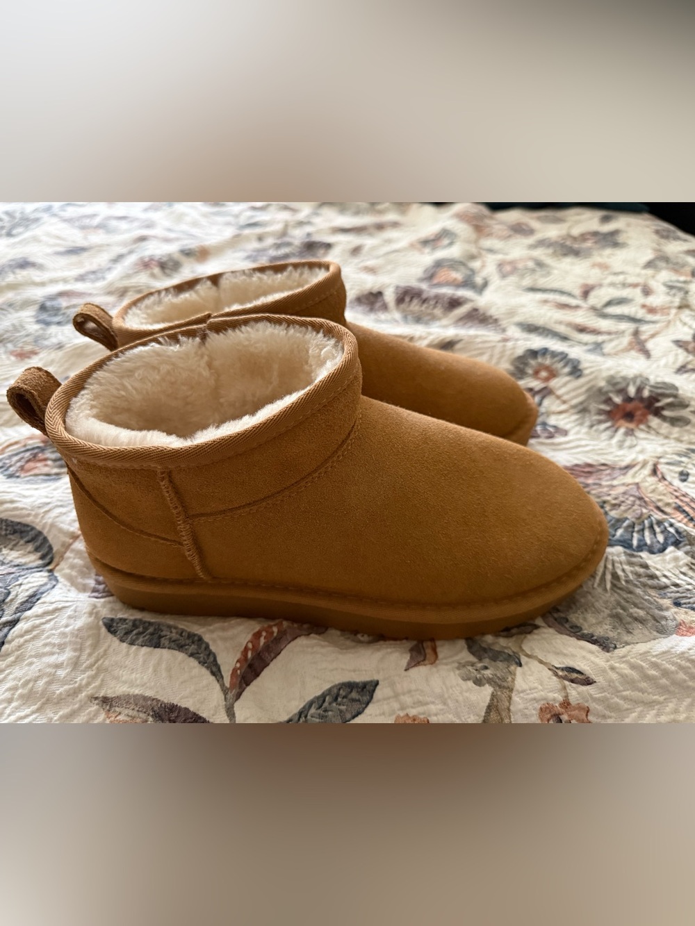 Women’s fuzzy booties - Picture 2 of 7
